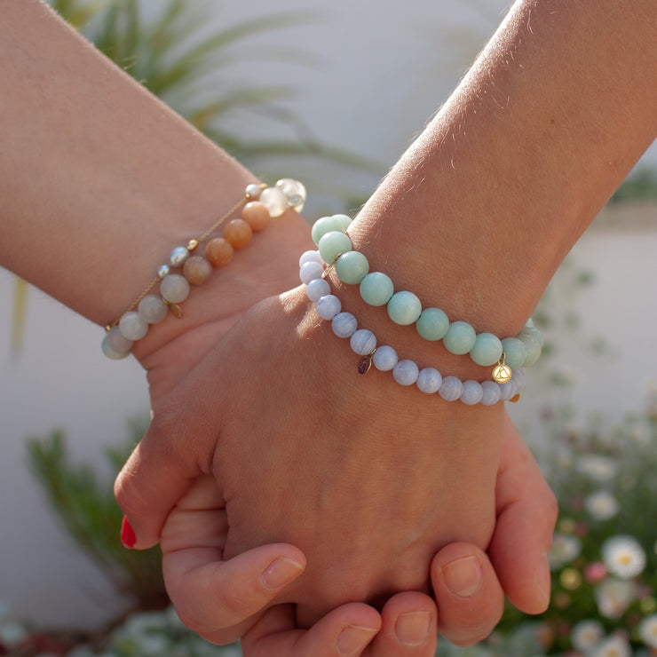Cinta - 18ct gold, Amazonite and Moonstone bead bracelet