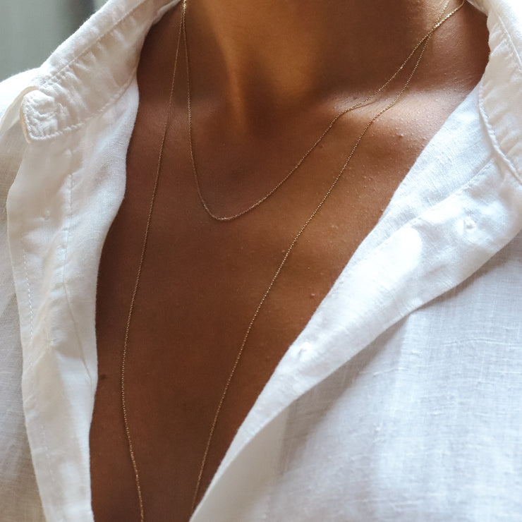 NUDE SHIMMER - 18ct gold, 28" Satouir fine shimmer necklace