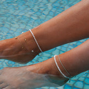 VIANNA - 18ct gold, small grey pearl and gold bead anklet