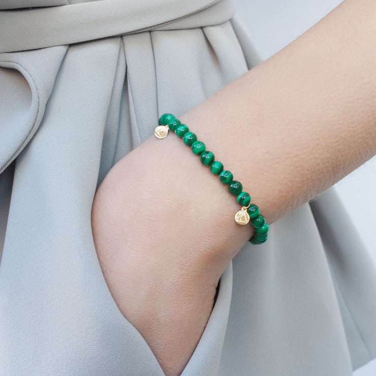 Cinta - 18ct gold, Malachite bead bracelet