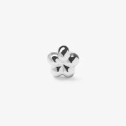 The Alkemistry 18ct white gold Chubby flower stud (single)