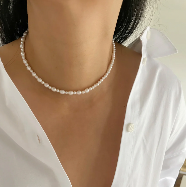 Poppy Finch 14ct yellow gold and pearl strand necklace